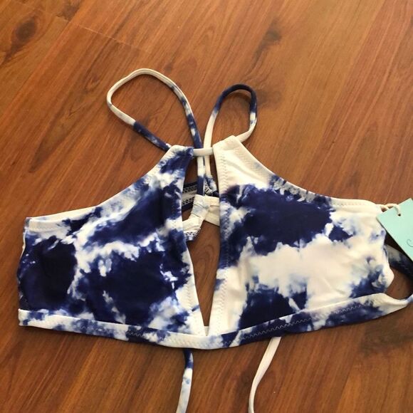 NWT Cupshe Blue and white tie-dyed halter bikini top strappy M￼ - Picture 1 of 4